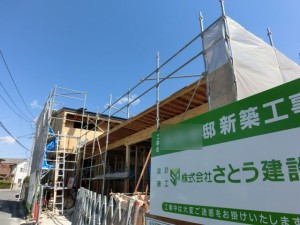 先月、上棟しまして、今はこんな状態です