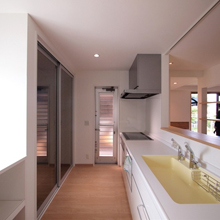 house04